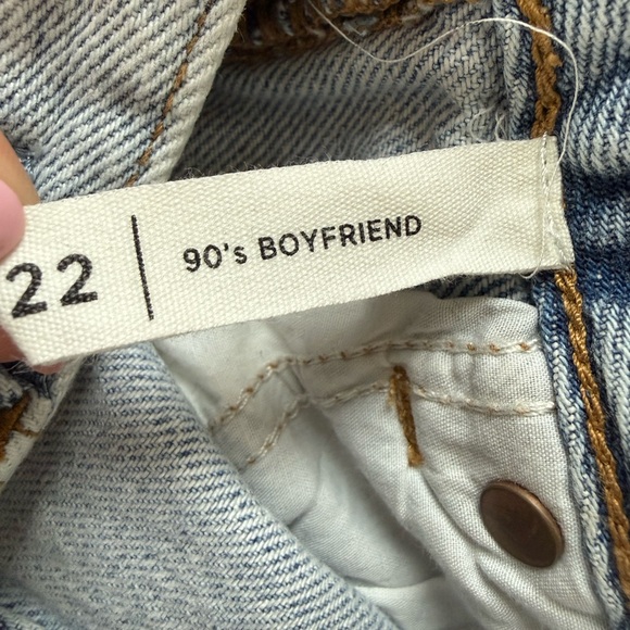 Women’s Pacsun 90s Boyfriend Light Wash Distressed Jeans - Picture 3 of 6